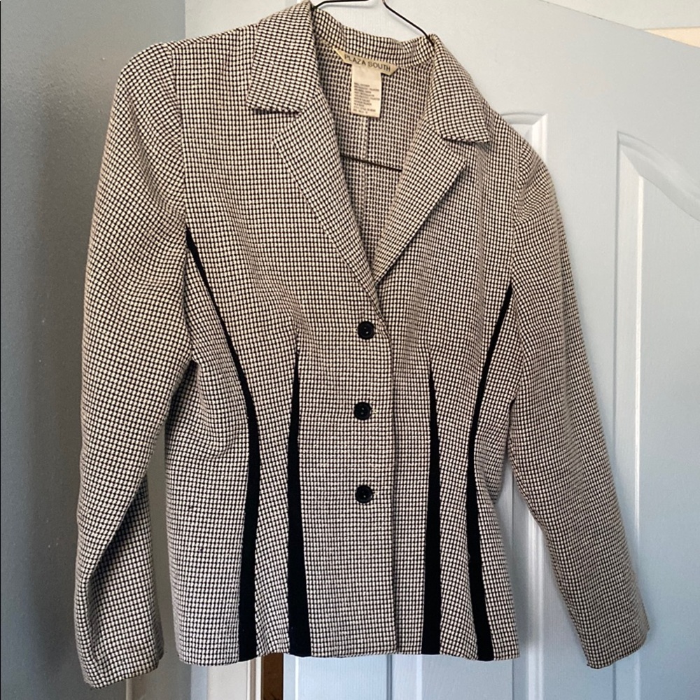 Women's Black and White Houndstooth Jacket